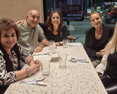 36207 11 NOCHE DE MUSICA EN VIVO