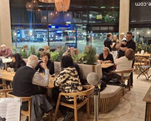 36207 14 NOCHE DE MUSICA EN VIVO