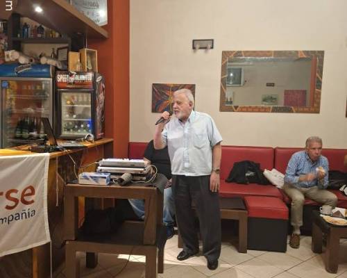 36249 15 DOMINGO CON RITMO Y ALEGRIA, Juntada de amigos, charlas y risas......