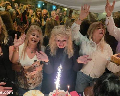 36251 48 CENA+ SHOW+ BAILE+ AMIGOS ...... NOCHE PERFECTA