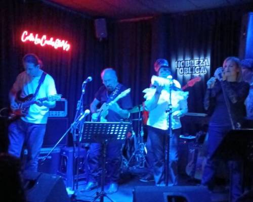 36327 12 A bailar y cantar con Area 51 !!! Rock, blues ,nacionales y extranjeros.