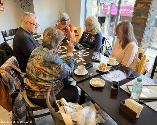 36384 11 RUMMY, MERIENDA Y PLANES...!!