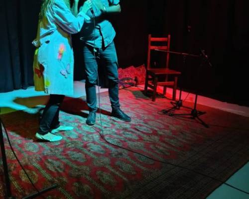 36456 9 CANCIONES Y MUCHO MAS EN LINIERS