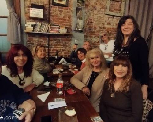 36709 8  NOCHE DE ROCK — UN TRIBUTO A LOS GRANDES