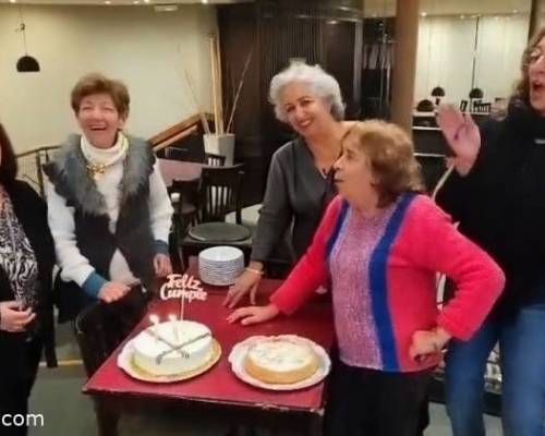 36854 18 NOS VEMOS? Caminamos y festejamos los  cumpleaños de Aída, Adriana, Mery,  Perla y Estela