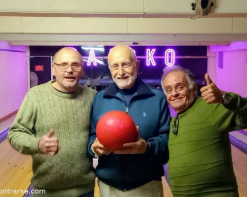 36901 11 BOWLING EN PATERNAL
