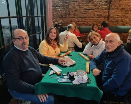 36913 2 TARDE DE DOMINGO CON JUEGOS Y MERIENDA