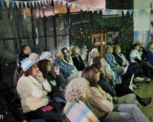 36914 10 Juntos alentamos a la selección en Argentina Jordania