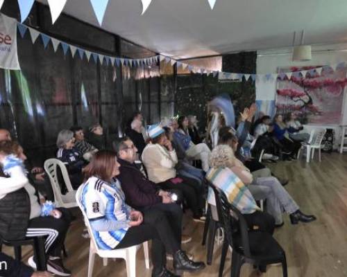 36914 11 Juntos alentamos a la selección en Argentina Jordania