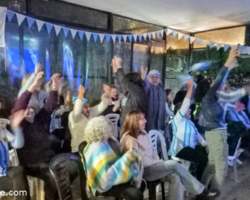 36914 24 Juntos alentamos a la selección en Argentina Jordania