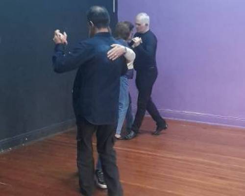 36969 4 CLASES  Y PRACTICAS DE TANGO....