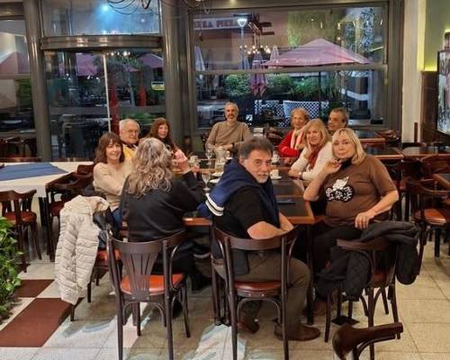 37040 1 Cafe de Caballito.-