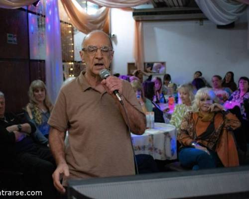 37049 58 FERIADITO CON ALMUERZO , KARAOKE Y BAILE EN FLORESTA !