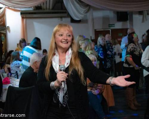 37049 65 FERIADITO CON ALMUERZO , KARAOKE Y BAILE EN FLORESTA !
