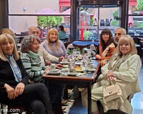 37101 1 MERIENDA con anecdotas relatos, historias .-