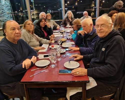 Sonreí Eduardo, que es gratis!  :Encuentro Grupal NOS VEMOS? Caminamos y seguimos festejando la vida