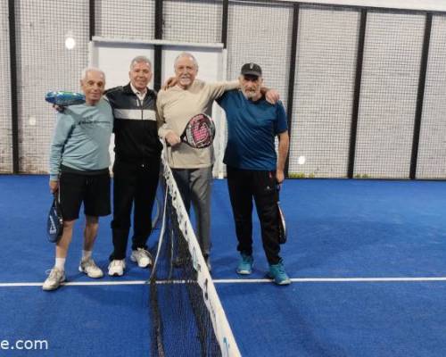 37213 7 ** JUGAMOS AL PADDLE **