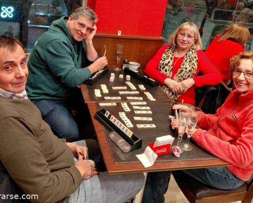 37262 4 Jugamos Rummy en Caballito!!! 
