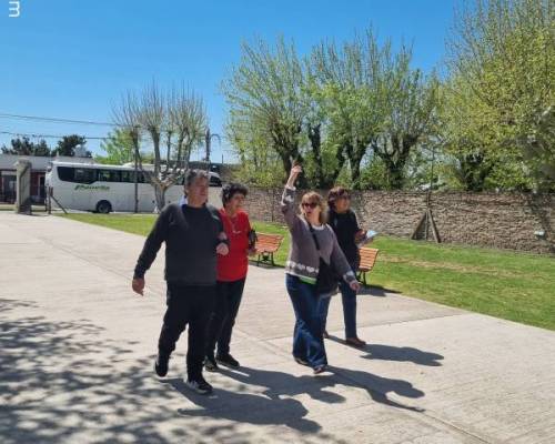 37301 10 Excursion en General Las Heras  pasar  un dia inolvidable, Show, baile, musica, desayuno, almuerzo, merienda, transporte ida y vuelta