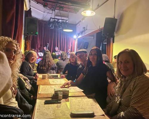 37356 1 La Poesía: noches de historia y bohemia en San Telmo. Un sábado con música, cena y amigos..a