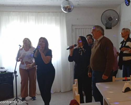 37357 1 KARAOKE Y BAILE  en PALOMAR 