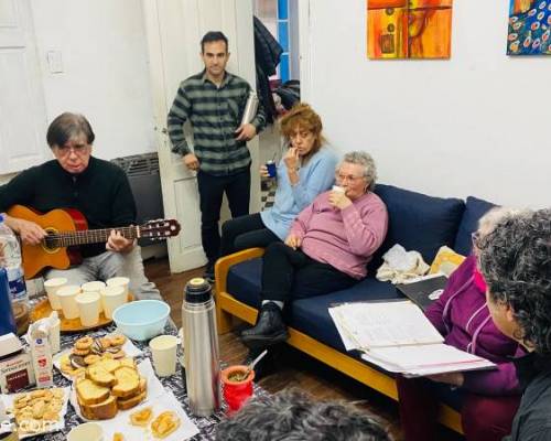 37395 7 “¡DOMINGO DE MERIENDA, MÚSICA Y FESTEJO!”.