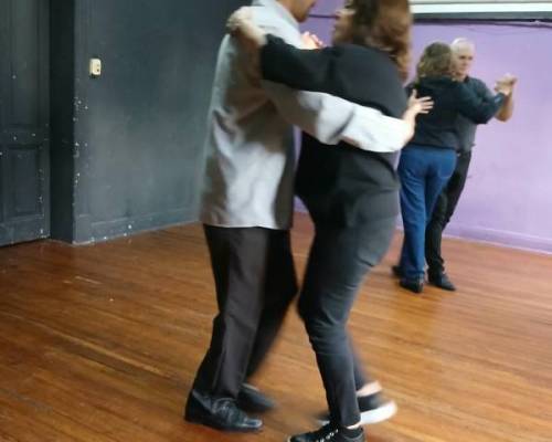 37412 9 CLASES  Y PRACTICAS DE TANGO....