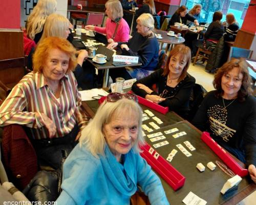 37470 4 Jugamos Rummy en Caballito!!! 