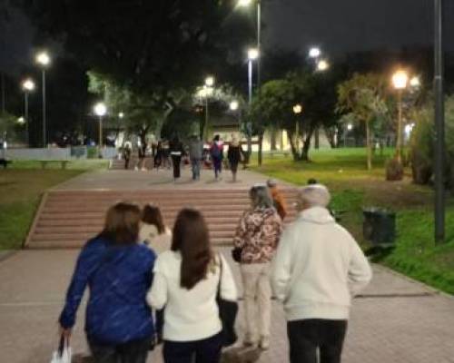 37472 1 VENI A CAMINAR A PARQUE CHACABUCO