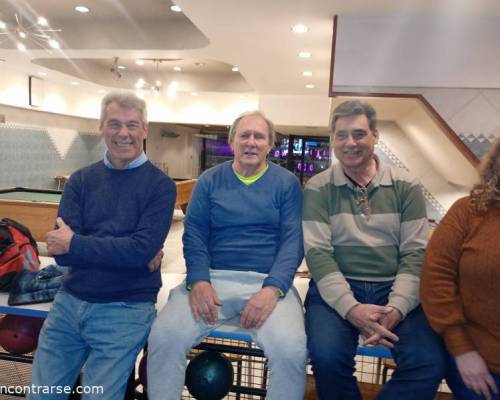 37482 15  BOWLING EN PATERNAL