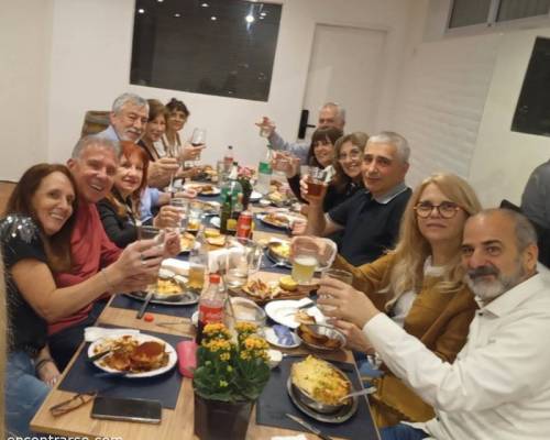 37523 5  UNA CENA ,UN NUEVO ENCUENTRO en 
 Villa del Parque