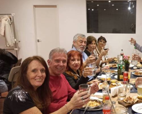 37523 8  UNA CENA ,UN NUEVO ENCUENTRO en 
 Villa del Parque