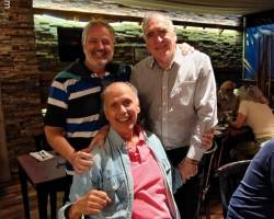 NOS VEMOS ? y Caminamos festejando la vida