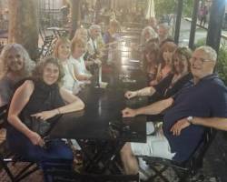 NOS VEMOS? Caminamos y seguimos festejando la vida