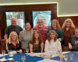 CAFE de CABALLITO charloteando es bonito !!!!