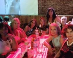 Movete. Chiquita movete..!!! 