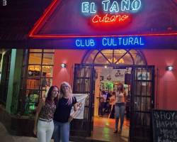 MOJITOS DE CUBA, ESTA DE VUELTA,  ENCONTRARSE CON AMIGOS, RITMO, RISA Y DIVERSION