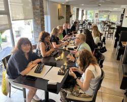 RUMMY, CHARLA Y MERIENDA..!!