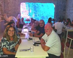 VAMOS A TOMAR UN TRAGO A LA PLAYA?