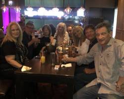 ESPACIO INSIDE, CENAMOS Y BAILAMOS