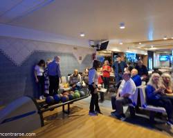 “ Vamos al BOWLING el Viernes?,....tengo ganas de jugar....