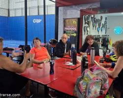 ** JUGAMOS AL PADDLE **