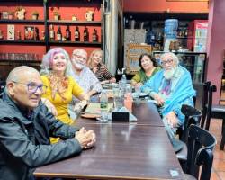 Vení a cantar charlar y divertirte 