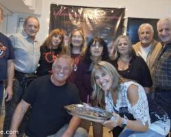 FESTEJO MI CUMPLE  DE LA MEJOR MANERA: CANTANDO!! ?