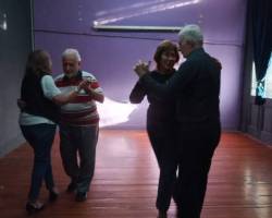 CLASES  Y PRACTICAS DE TANGO....