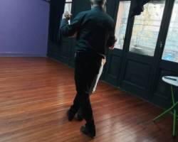 CLASES  Y PRACTICAS DE TANGO....
