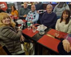 Caminamos juntos en Saavedra, cenar y ver show  de magia