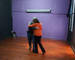 CLASES  Y PRACTICAS DE TANGO....