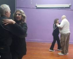 CLASES  Y PRACTICAS DE TANGO....