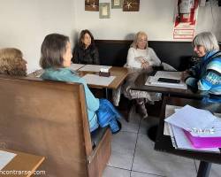 SEGUIMOS LEYENDO, PENSANDO; ESCRIBIENDO Y MERENDANDO....!!!